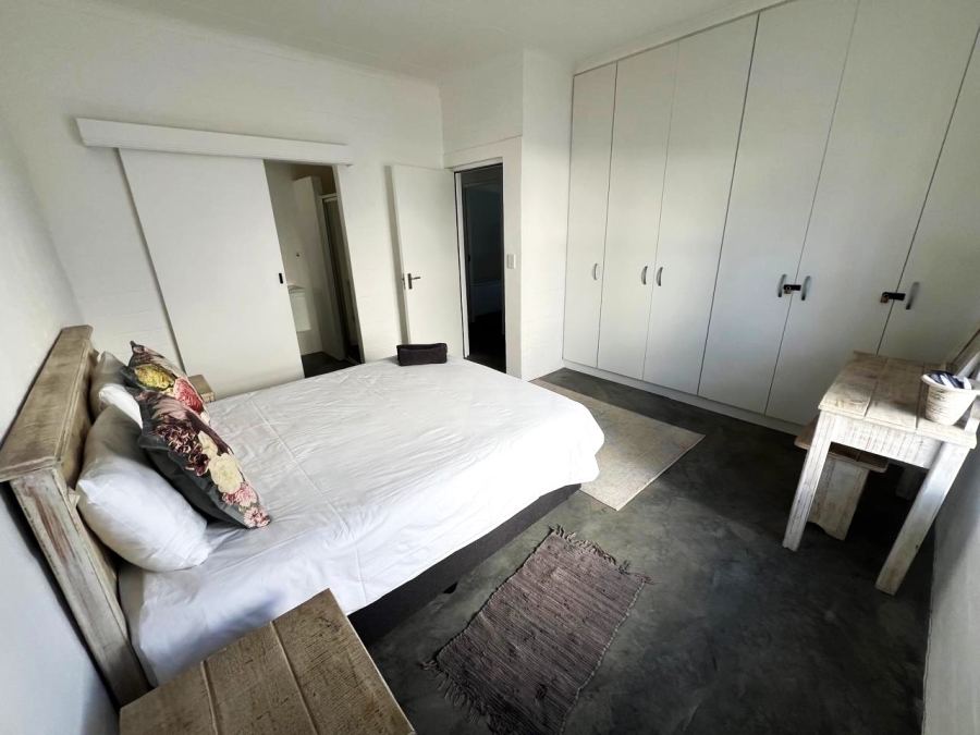 4 Bedroom Property for Sale in Golden Mile Western Cape